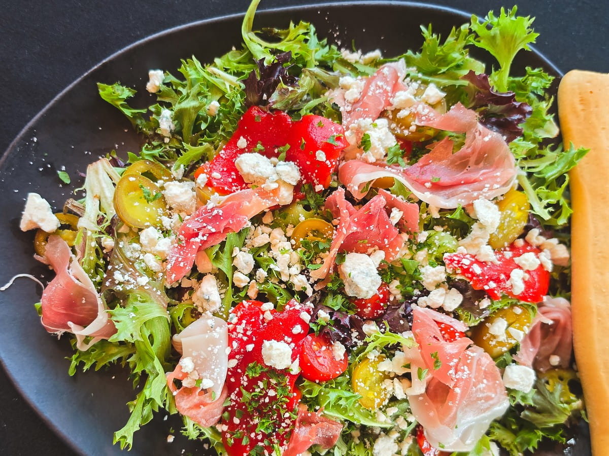 Serrano Blue Salad